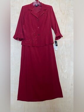 Studio I Burgundy Two-Piece Maxi Skirt Set 
97% polyester 
3% spandex